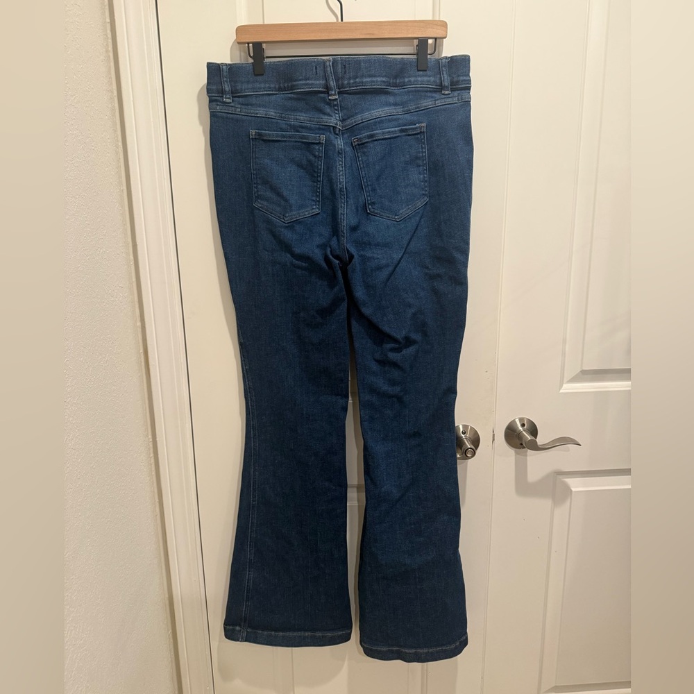 SPANX XShape Everywear Flare Jeans size XL - Picture 4 of 10